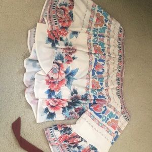 Flower off the shoulder long sleeve